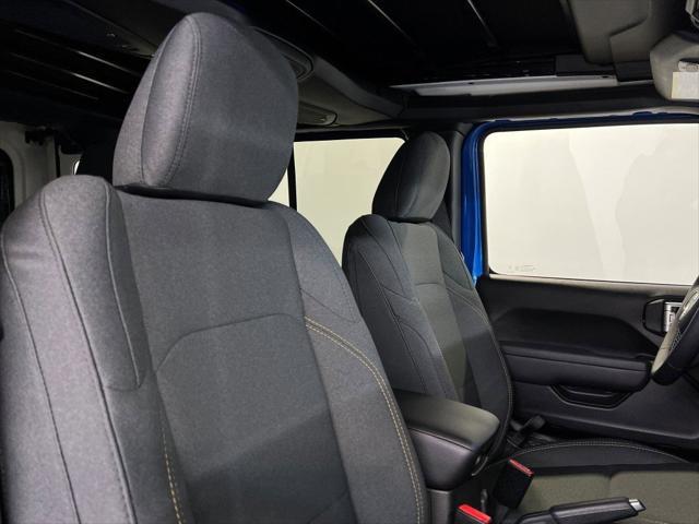 New 2025 Jeep Wrangler Willys New 2025 Jeep Wrangler Willys