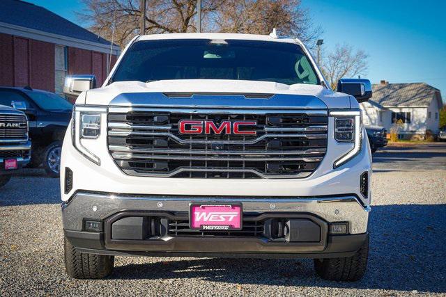 2023 GMC Sierra 1500 4WD Crew Cab Short Box SLT