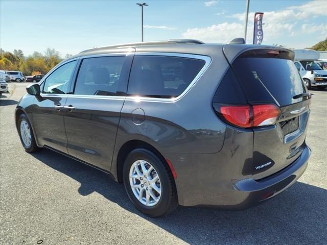 2021 Chrysler Voyager LXI