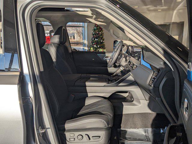 2025 INFINITI QX80 SENSORY AWD