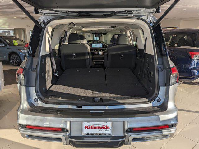 2025 INFINITI QX80 SENSORY AWD