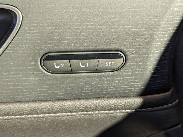 2025 INFINITI QX80 SENSORY AWD