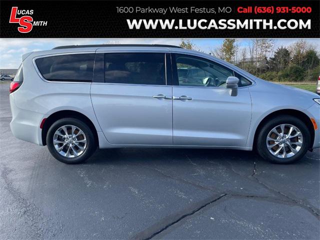 2022 Chrysler Pacifica Touring L AWD