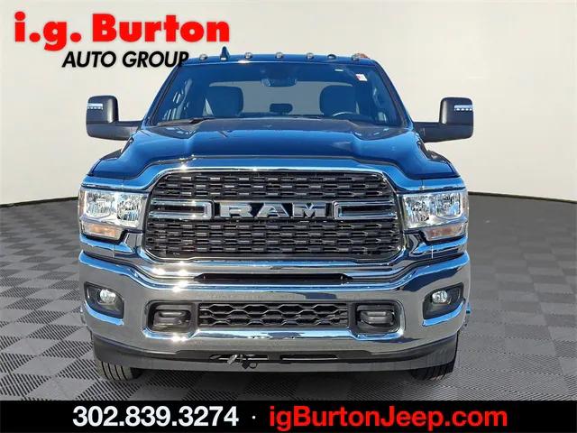 2023 RAM 3500 Big Horn Crew Cab 4x4 8 Box