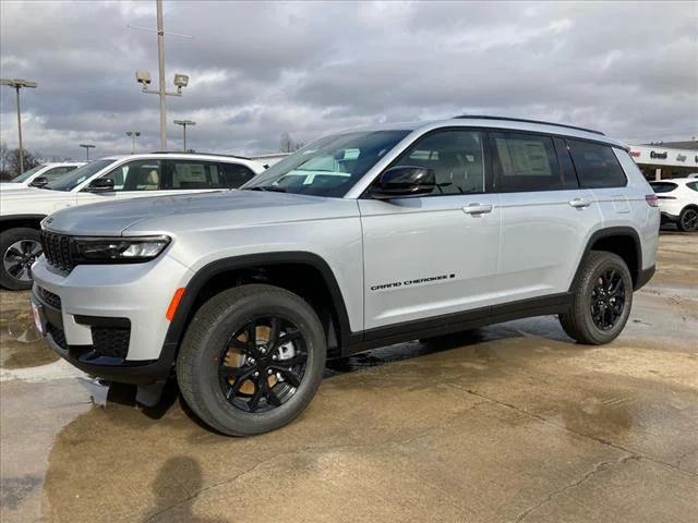 2025 Jeep Grand Cherokee GRAND CHEROKEE L ALTITUDE X 4X4