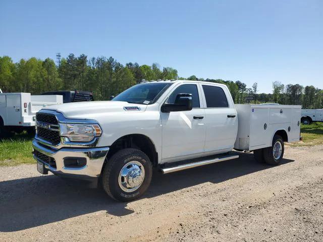 2024 RAM Ram 3500 Chassis Cab RAM 3500 TRADESMAN CREW CAB CHASSIS 4X4 60 CA
