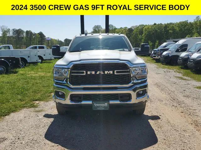 2024 RAM Ram 3500 Chassis Cab RAM 3500 TRADESMAN CREW CAB CHASSIS 4X4 60 CA