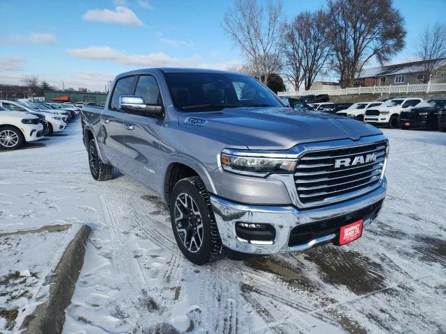 2025 RAM Ram 1500 RAM 1500 LARAMIE CREW CAB 4X4 57 BOX