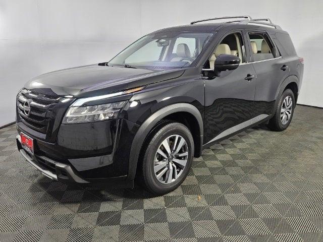 2023 Nissan Pathfinder SL 4WD