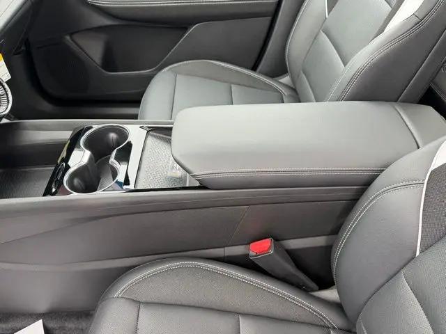 2024 Chevrolet V Blazer eAWD 2LT