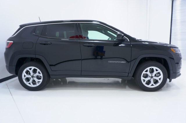 2025 Jeep Compass COMPASS SPORT 4X4