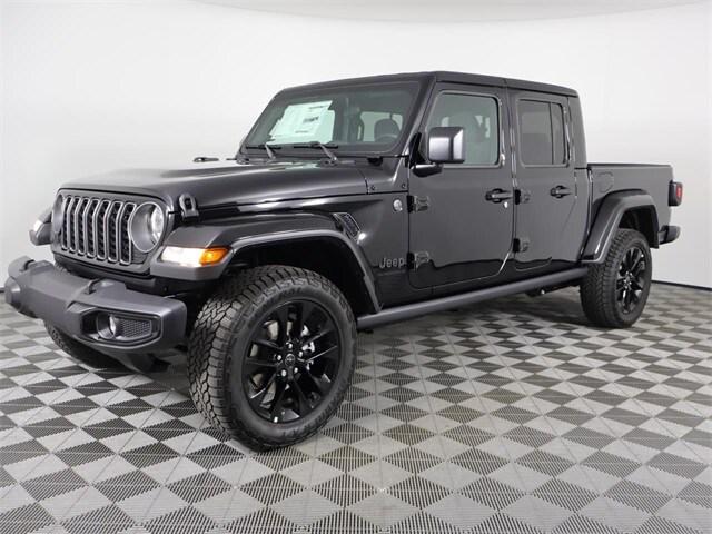 2024 Jeep Gladiator GLADIATOR NIGHTHAWK 4X4