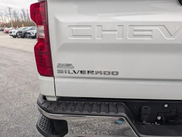 2024 Chevrolet Silverado 1500 4WD Crew Cab Short Bed LT with 2FL