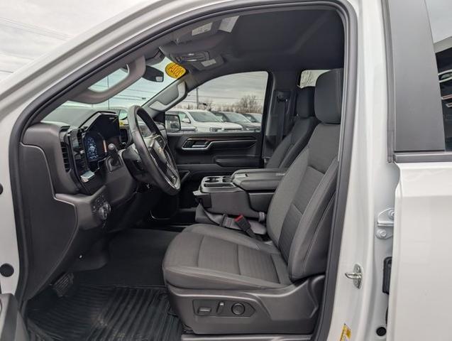 2024 Chevrolet Silverado 1500 4WD Crew Cab Short Bed LT with 2FL