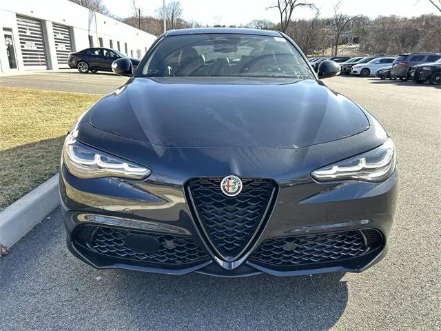 2025 Alfa Romeo Giulia GIULIA AWD 2025 Alfa Romeo Giulia GIULIA AWD