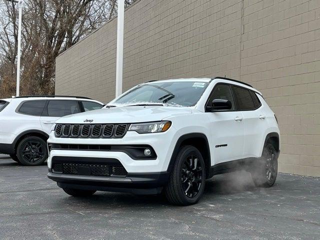 2025 Jeep Compass COMPASS LATITUDE 4X4