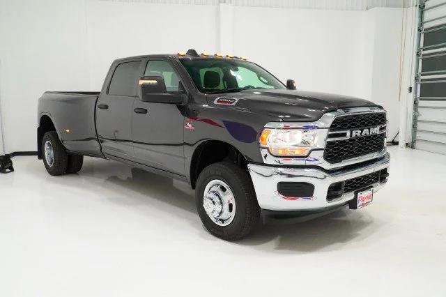 2024 RAM Ram 3500 RAM 3500 TRADESMAN CREW CAB 4X4 8 BOX