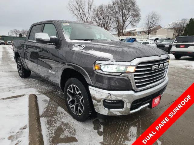 2025 RAM Ram 1500 RAM 1500 LARAMIE CREW CAB 4X4 57 BOX