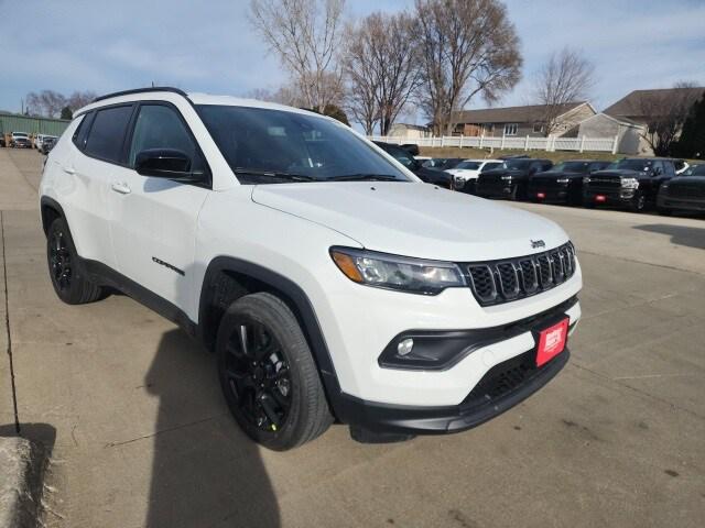 2025 Jeep Compass COMPASS LATITUDE 4X4