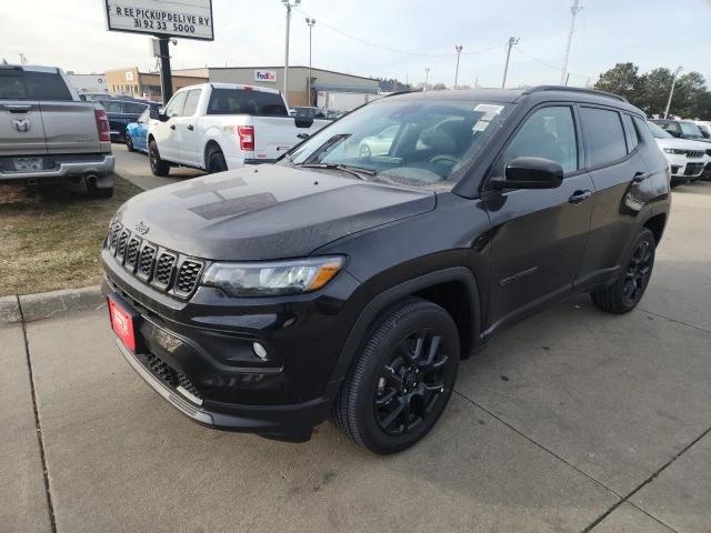 2025 Jeep Compass COMPASS LATITUDE 4X4