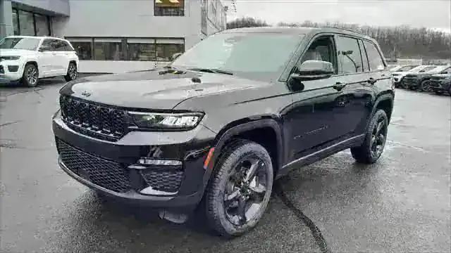 2025 Jeep Grand Cherokee GRAND CHEROKEE LIMITED 4X4