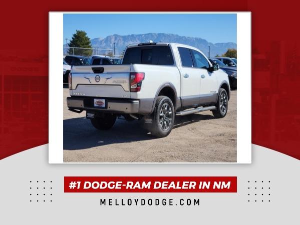 2023 Nissan TITAN Crew Cab Platinum Reserve 4x4