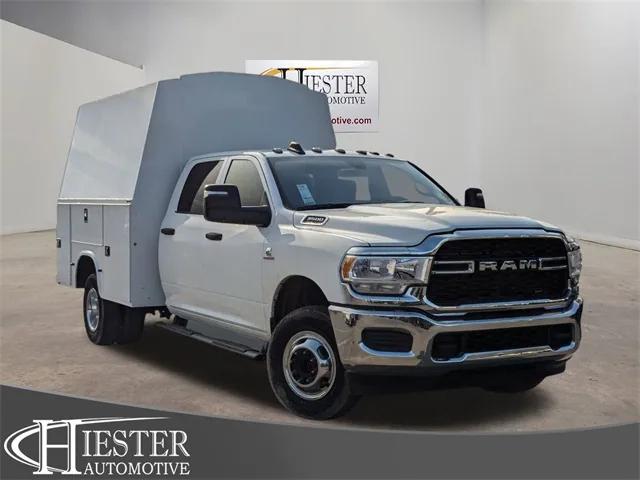 2024 RAM Ram 3500 Chassis Cab RAM 3500 TRADESMAN CREW CAB CHASSIS 4X4 60 CA