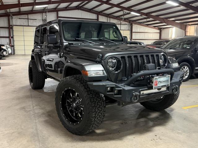 2020 Jeep Wrangler Unlimited Sahara Altitude 4X4