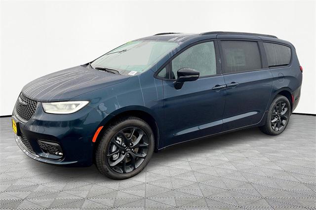 2024 Chrysler Pacifica PACIFICA LIMITED AWD