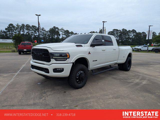 2022 RAM 3500 Limited Mega Cab 4x4 64 Box