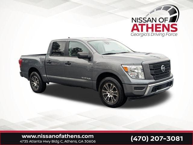 2022 Nissan TITAN Crew Cab SV 4x2