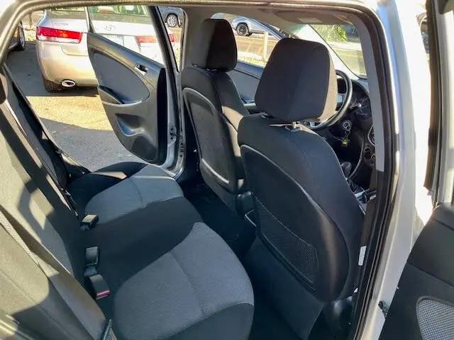 2012 Hyundai Accent GS