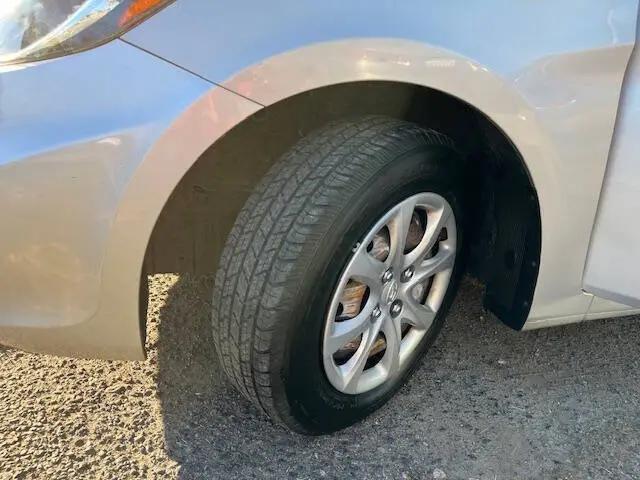 2012 Hyundai Accent GS