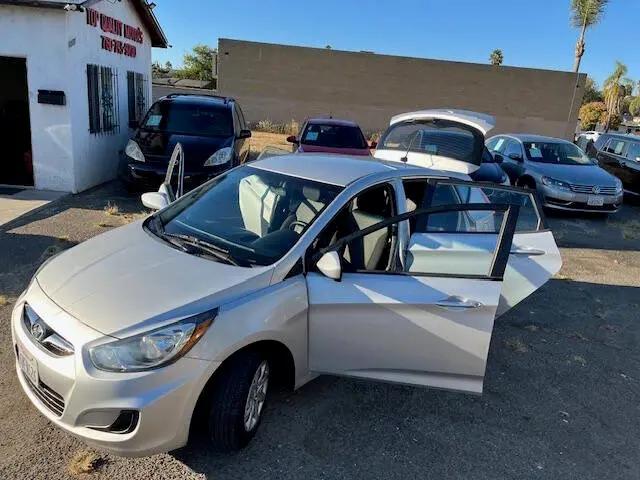 2012 Hyundai Accent GS