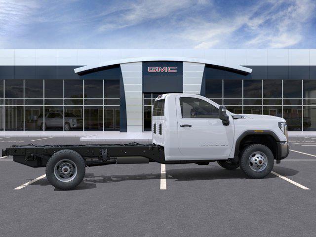 2025 GMC Sierra 3500HD Pro