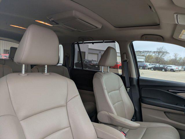 2022 Honda Pilot AWD Touring 7 Passenger