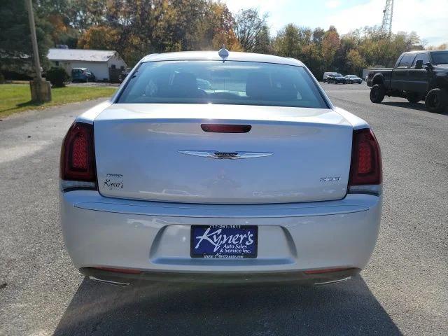 2020 Chrysler 300 Touring AWD