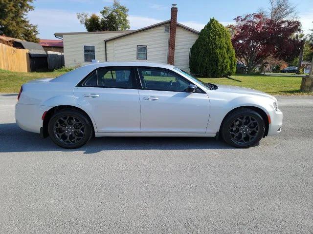 2020 Chrysler 300 Touring AWD