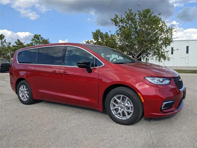 2025 Chrysler Pacifica PACIFICA SELECT