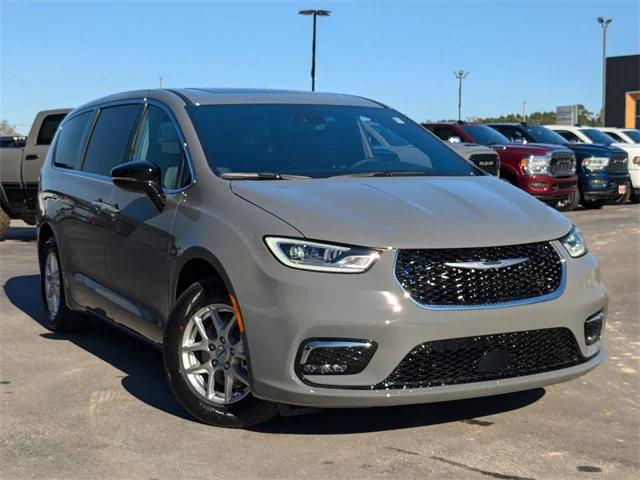 2025 Chrysler Pacifica PACIFICA SELECT