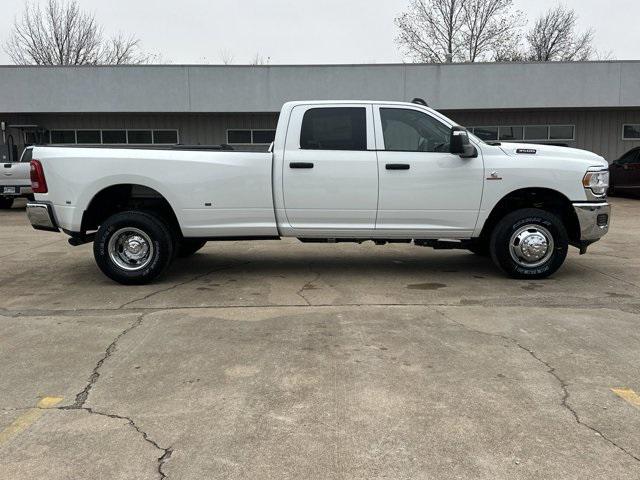 2024 RAM Ram 3500 RAM 3500 TRADESMAN CREW CAB 4X4 8 BOX