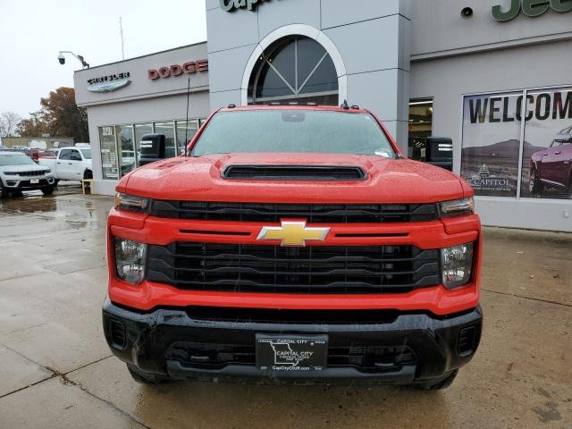 2024 Chevrolet Silverado 2500HD 4WD Crew Cab Standard Bed Custom