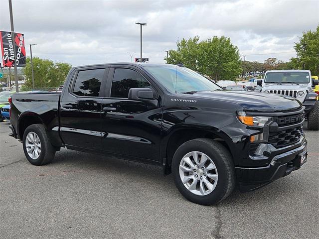 2022 Chevrolet Silverado 1500 2WD Crew Cab Short Bed Custom