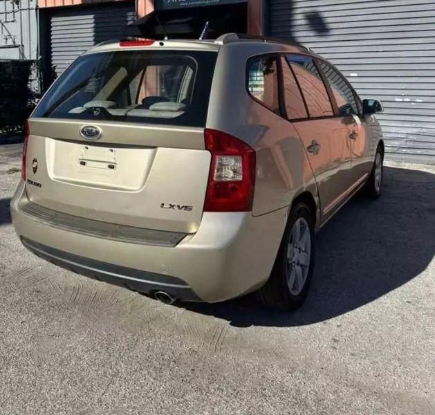 2007 Kia Rondo LX V6