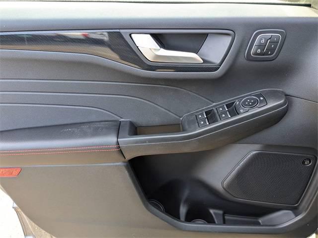 2025 Ford Escape ST-Line Elite