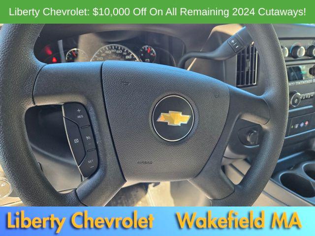 2024 Chevrolet Express Cutaway 4500 Van