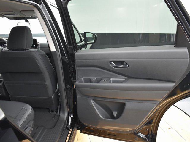 2025 Nissan Pathfinder S 4WD