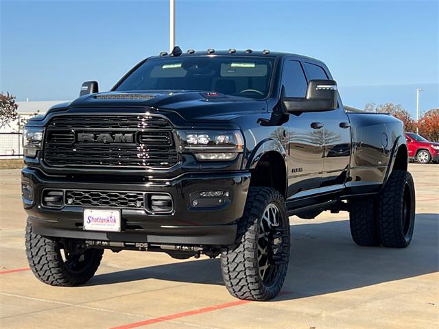 2024 RAM Ram 3500 RAM 3500 LIMITED CREW CAB 4X4 8 BOX