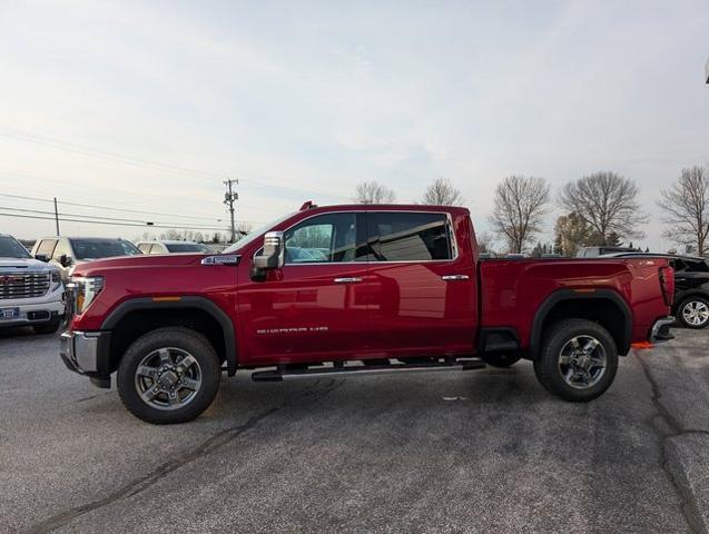 2025 GMC Sierra 3500HD 4WD Crew Cab Standard Bed SLT