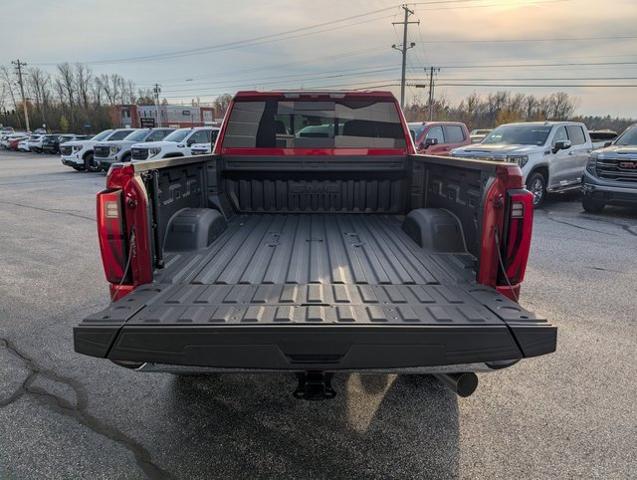 2025 GMC Sierra 3500HD 4WD Crew Cab Standard Bed SLT